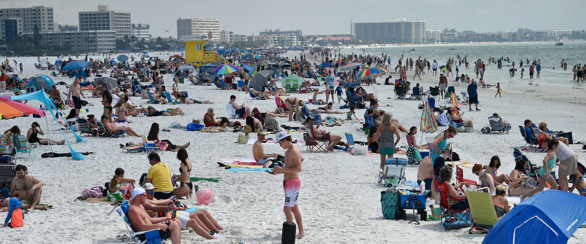 Does tampa have better beaches than miami?